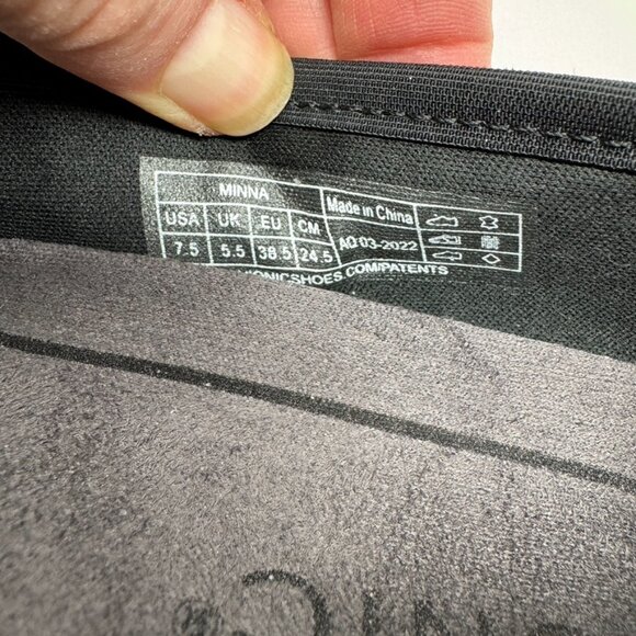 Vionic Womens Black Two toned Leather Ballet Flats Size 7.5 - Picture 9 of 9